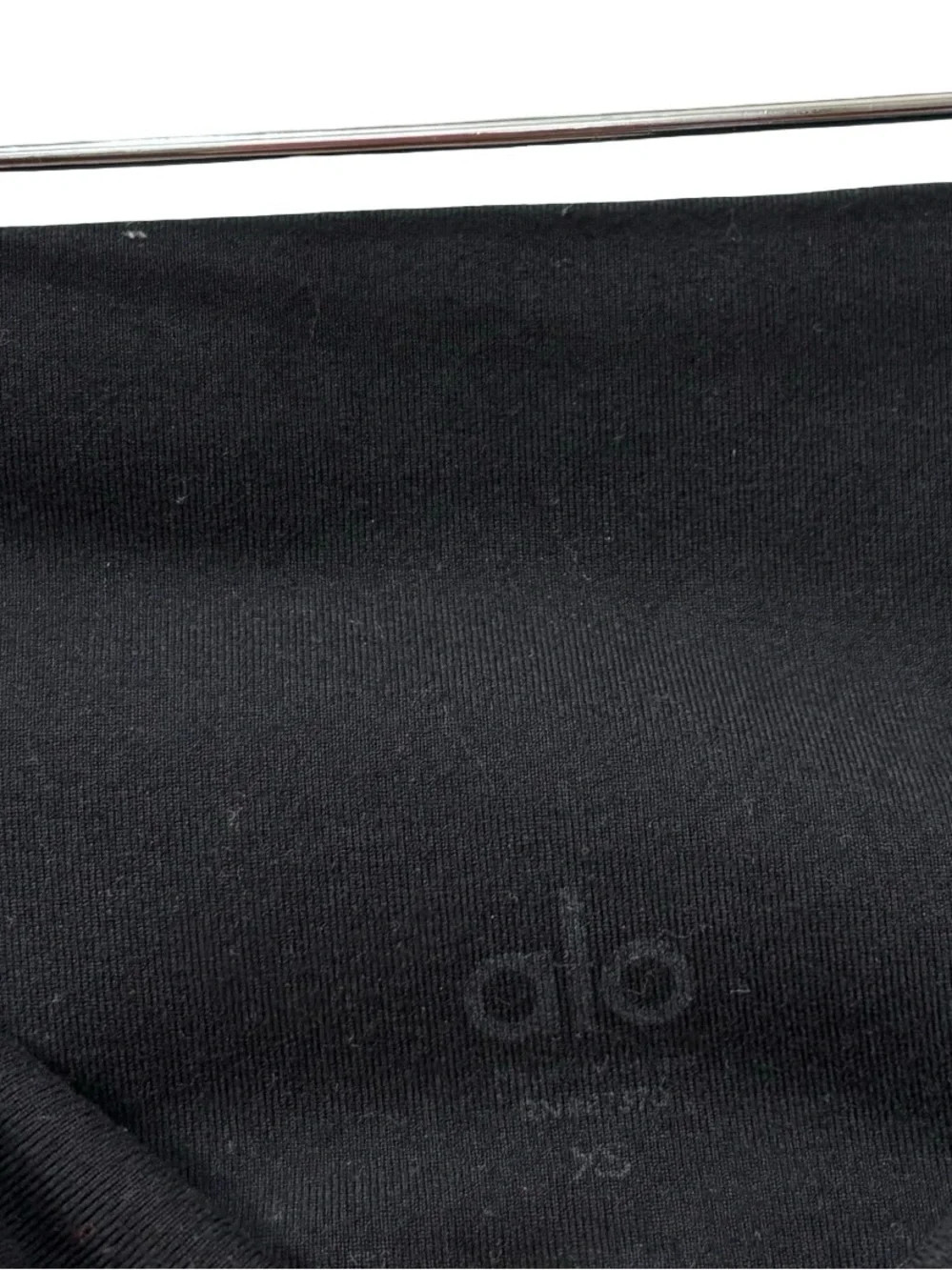 Alo Yoga 28” Airbrushed Black Leggings Size XS